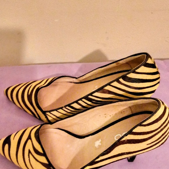 Leopard Pumps - Picture 4 of 5